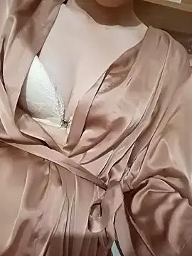 iu_uzZ from StripChat