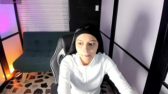 IvonnePrince_ from StripChat is Freechat