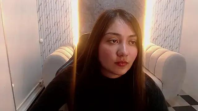 Ivony18_b from StripChat is Freechat