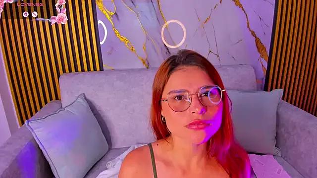 ivonyMiller from StripChat is Freechat