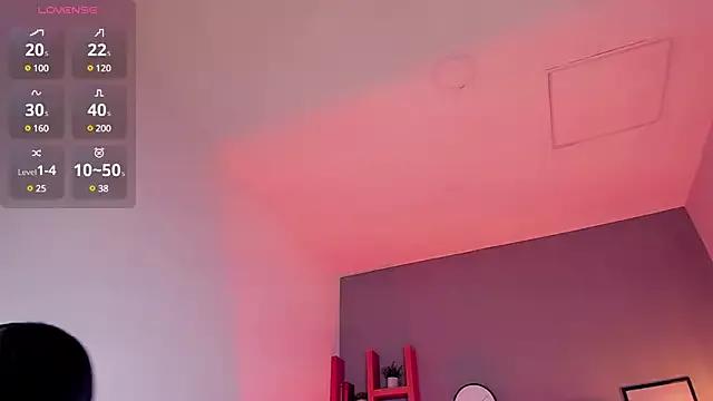 Try our streaming cams variety and talk on a personal level with our adorable girls streamers, showing off their bountiful shapes and dildos.