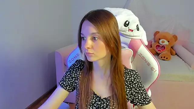 IvyHaes from StripChat is Freechat