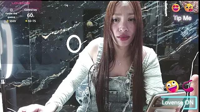 IZZY_BEAUTIFUL from StripChat