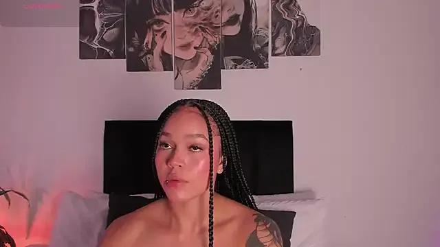 izzyvega__ from StripChat