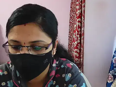 Jaanu6482 on StripChat 