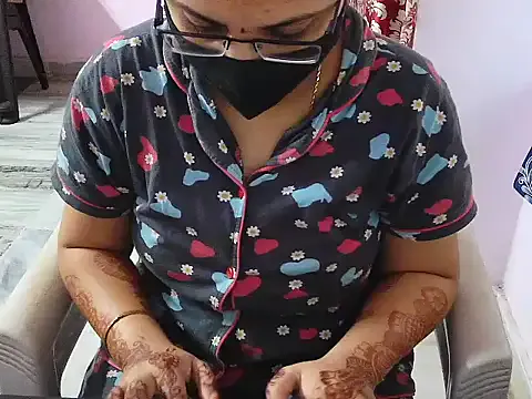 Jaanu6482 on StripChat 