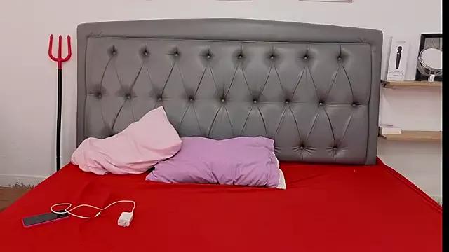 Jack_and_Sasha from StripChat is Freechat