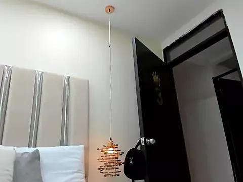 JaddeSquirt from StripChat