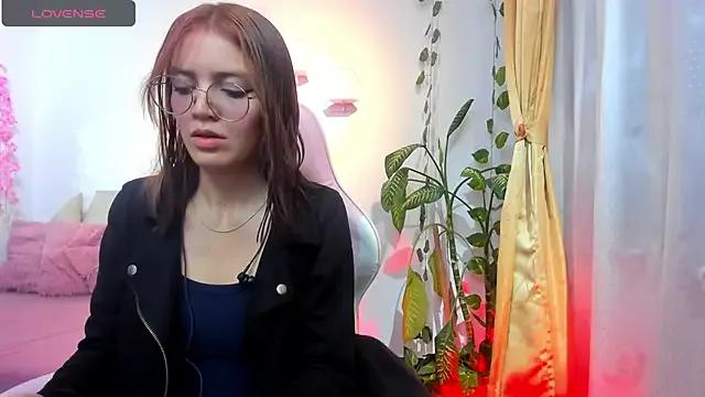 Jade22__ from StripChat is Freechat