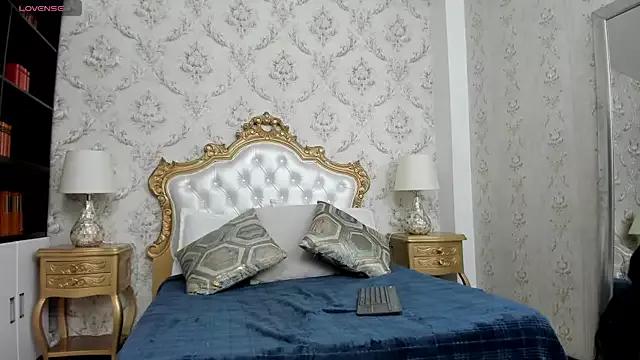 JanaRed from StripChat is Freechat