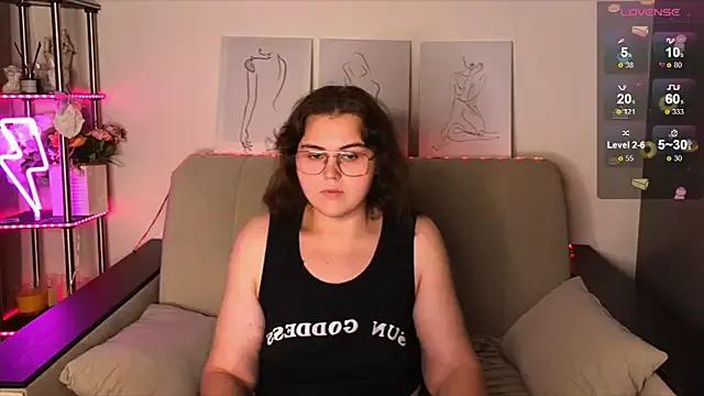 Janie_Curvyy from StripChat is Freechat