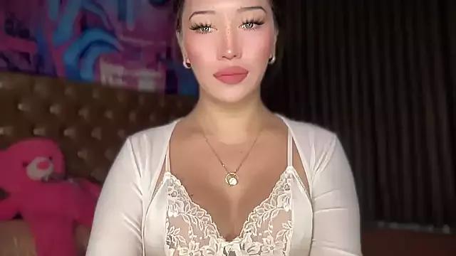 Try our streaming cams variety and talk on a personal level with our adorable girls streamers, showing off their bountiful shapes and dildos.