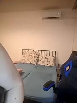 Jassiundich2 from StripChat