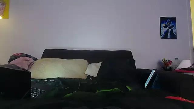 Try our streaming cams variety and talk on a personal level with our adorable girls streamers, showing off their bountiful shapes and dildos.