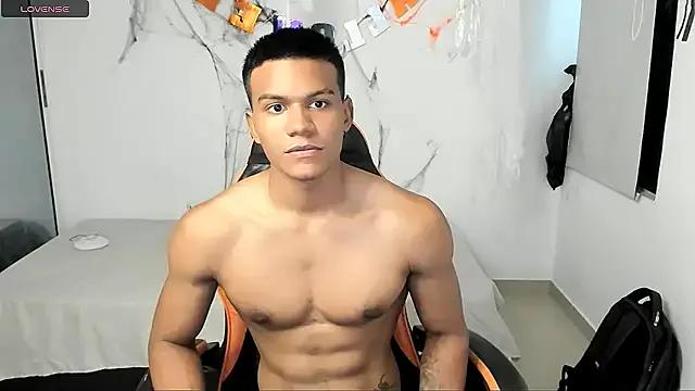 jeanfran_ferrer from StripChat is Freechat