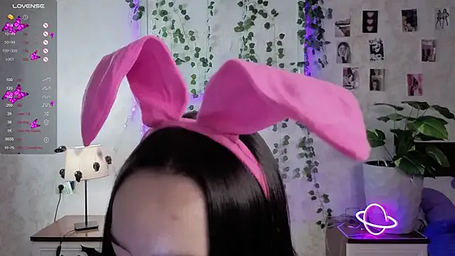 JeeringTickler from StripChat is Freechat