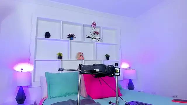 Try our streaming cams variety and talk on a personal level with our adorable girls streamers, showing off their bountiful shapes and dildos.