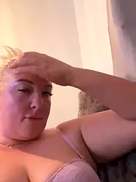 Jenna-LeeXX from StripChat is Freechat