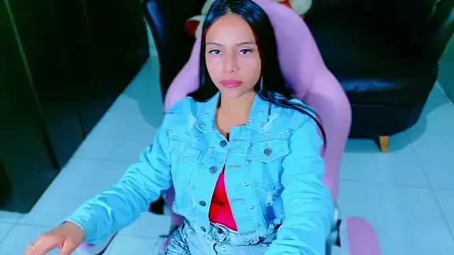 Jenna_Flor on StripChat 