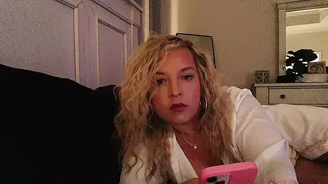 JennaLynn785 from StripChat