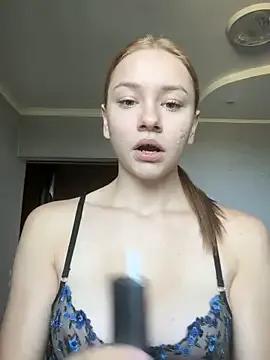 JennaOluretn from StripChat is Freechat