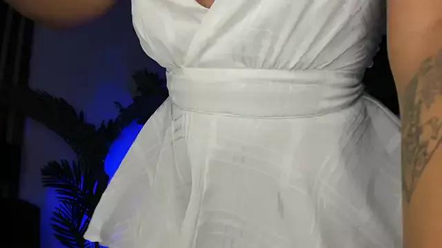 JennieHollis from StripChat