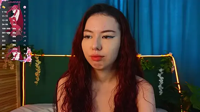 JenniferGlover from StripChat is Freechat