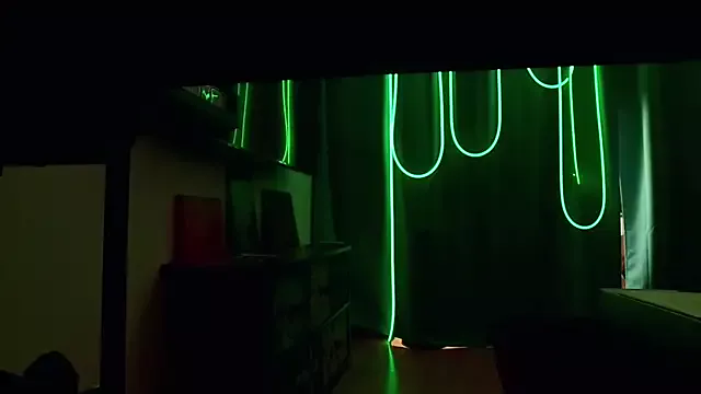 Jenny_Harts on StripChat 