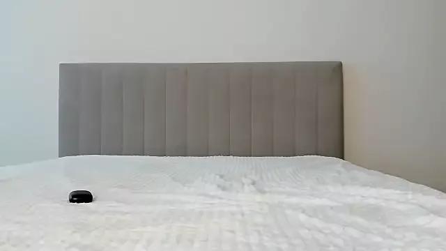 JennyRosh from StripChat is Freechat