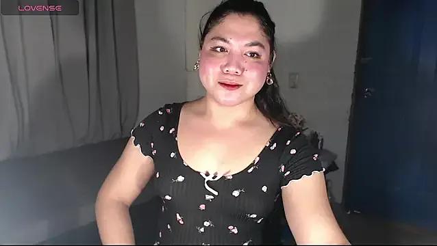 jennyvixen from StripChat is Freechat