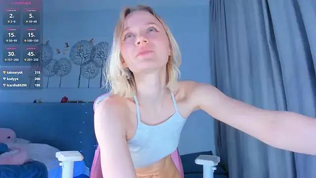 JennyWoody from StripChat