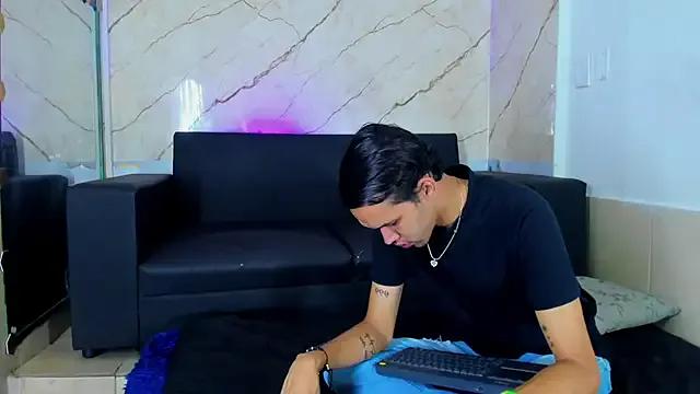 Jeremytonner from StripChat