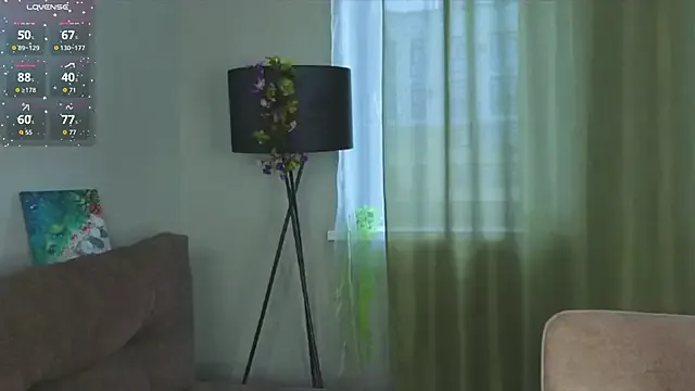 JerrieCham on StripChat 