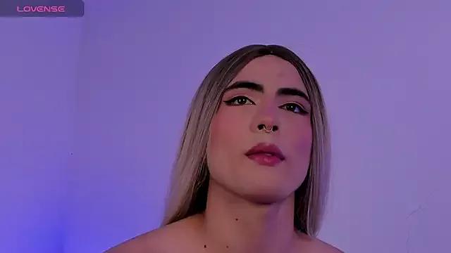 JESSI_NAOMI from StripChat