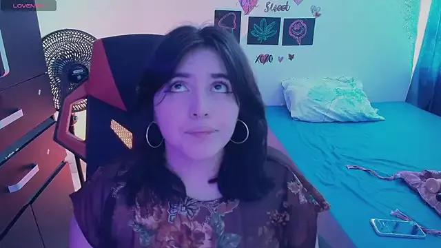 Jessica_Cuteass18 from StripChat