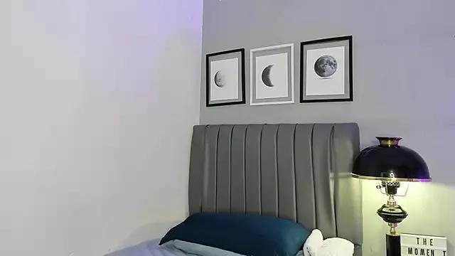 Try our streaming cams variety and talk on a personal level with our adorable girls streamers, showing off their bountiful shapes and dildos.
