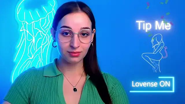 Jessie_Kisss from StripChat is Freechat