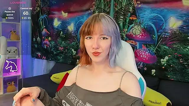 Try our streaming cams variety and talk on a personal level with our adorable girls streamers, showing off their bountiful shapes and dildos.