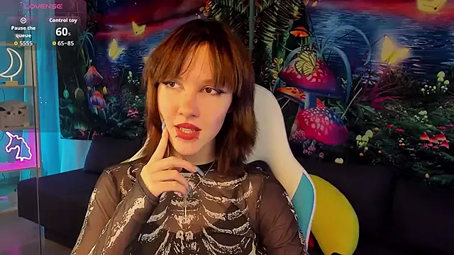 Try our streaming cams variety and talk on a personal level with our adorable girls streamers, showing off their bountiful shapes and dildos.