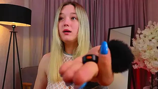 Try our streaming cams variety and talk on a personal level with our adorable girls streamers, showing off their bountiful shapes and dildos.