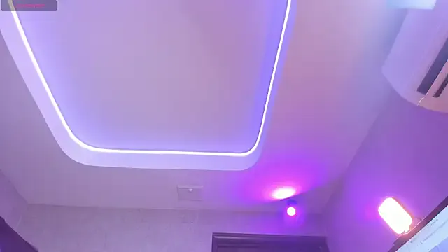 jesssie_lee on StripChat 