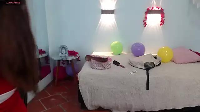 Try our streaming cams variety and talk on a personal level with our adorable girls streamers, showing off their bountiful shapes and dildos.