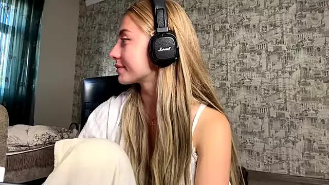 Jetta_Corsacami from StripChat is Freechat