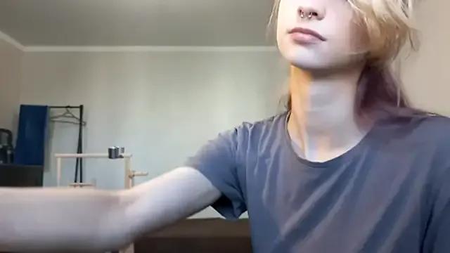 JillianBozak from StripChat is Freechat