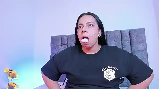 Jimena_chic from StripChat is Freechat