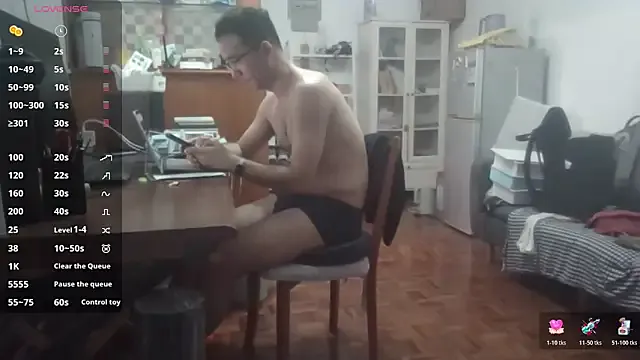 jjjjay123 on StripChat 