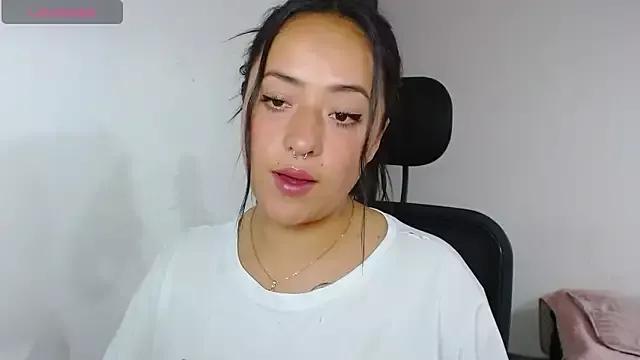 jjulietha95 from StripChat