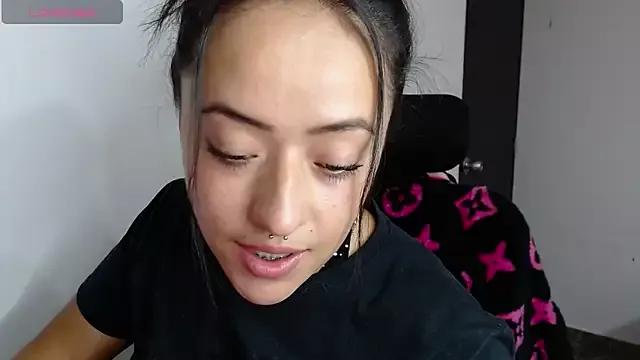 jjulietha95 from StripChat