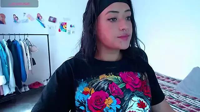 jjulietha95 from StripChat
