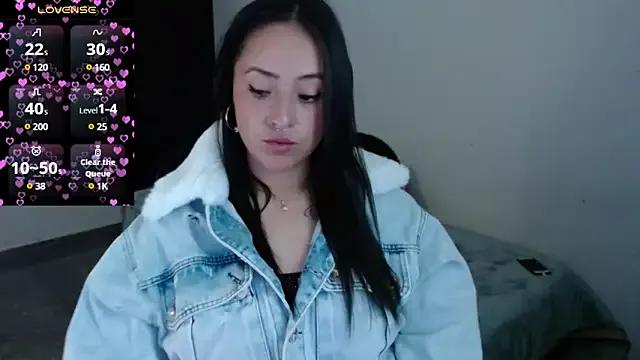 jjulietha95 from StripChat